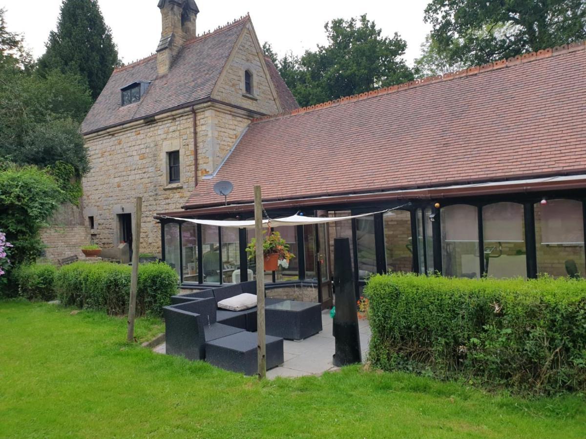 South Lodge House Dormansland Exteriér fotografie